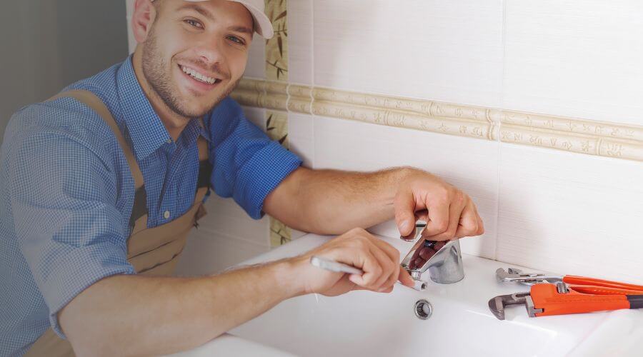 Local annual plumbing maintenance in Progreso, TX